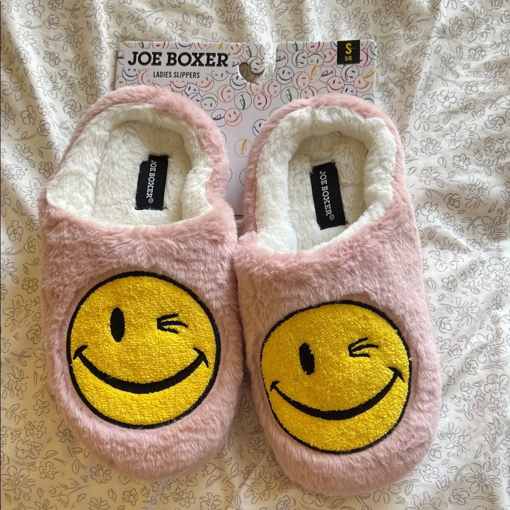Joe Boxer Pink Fuzzy Smiley Slippers
